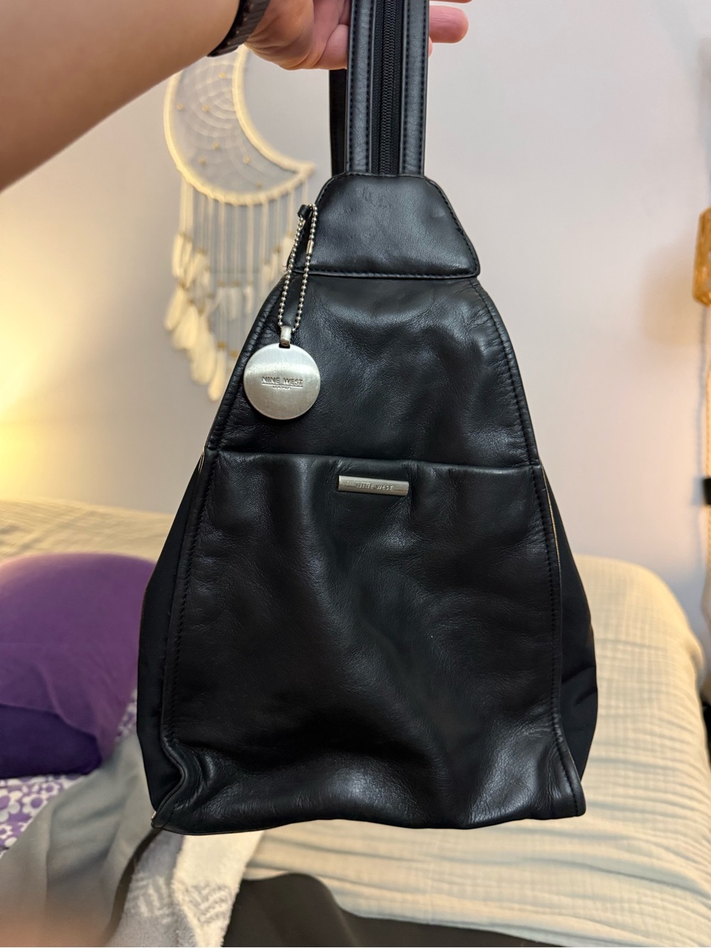 Vintage Nine West New York Black Leather Sling Convertible Bag